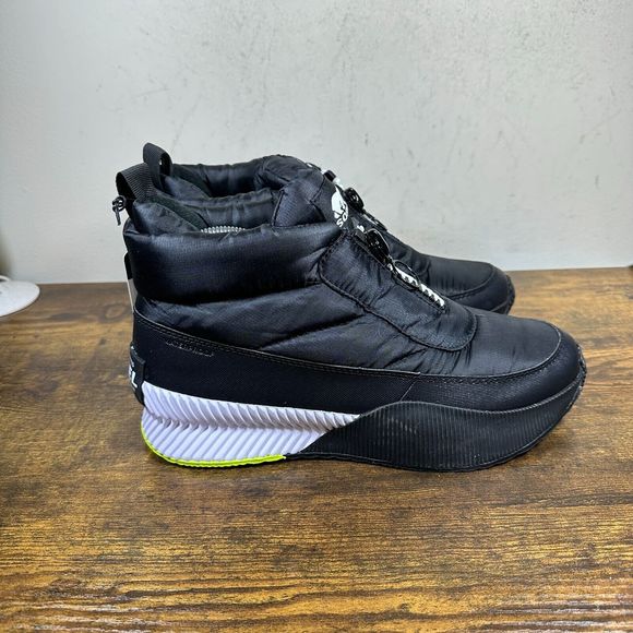 Sorel Out N About III Puffy Waterproof Insulated Boots Women’s‎ Size 9.5 - Picture 1 of 8